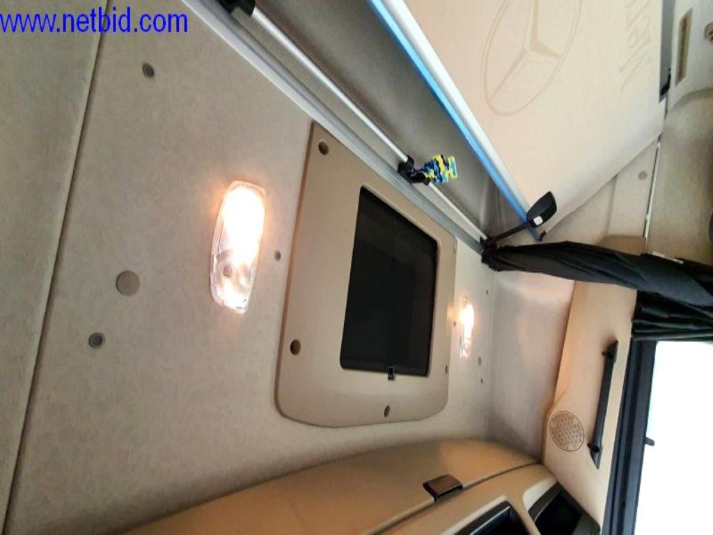 Naczepa, ciągnik siodłowy, wózek widłowy, nadwozie wymienne-27