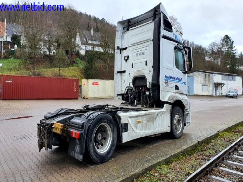 Naczepa, ciągnik siodłowy, wózek widłowy, nadwozie wymienne-46