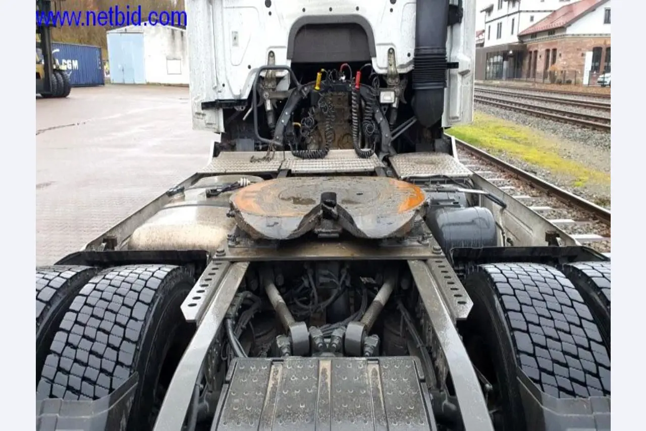 Návěs, tahač, vysokozdvižný vozík, výměnná nástavba-5