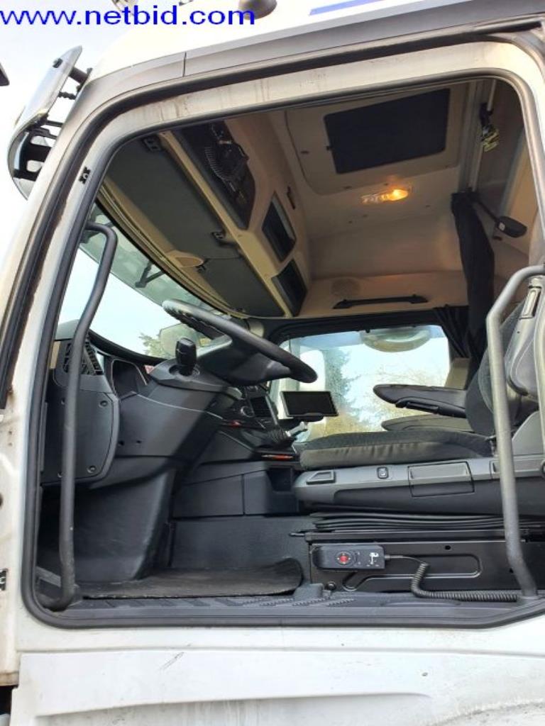 Naczepa, ciągnik siodłowy, wózek widłowy, nadwozie wymienne-8