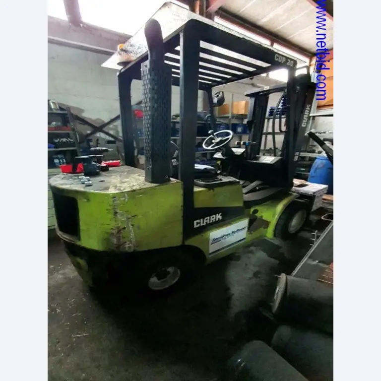 Semirremolques, cabezas tractoras, carretillas elevadoras, cajas móviles-12