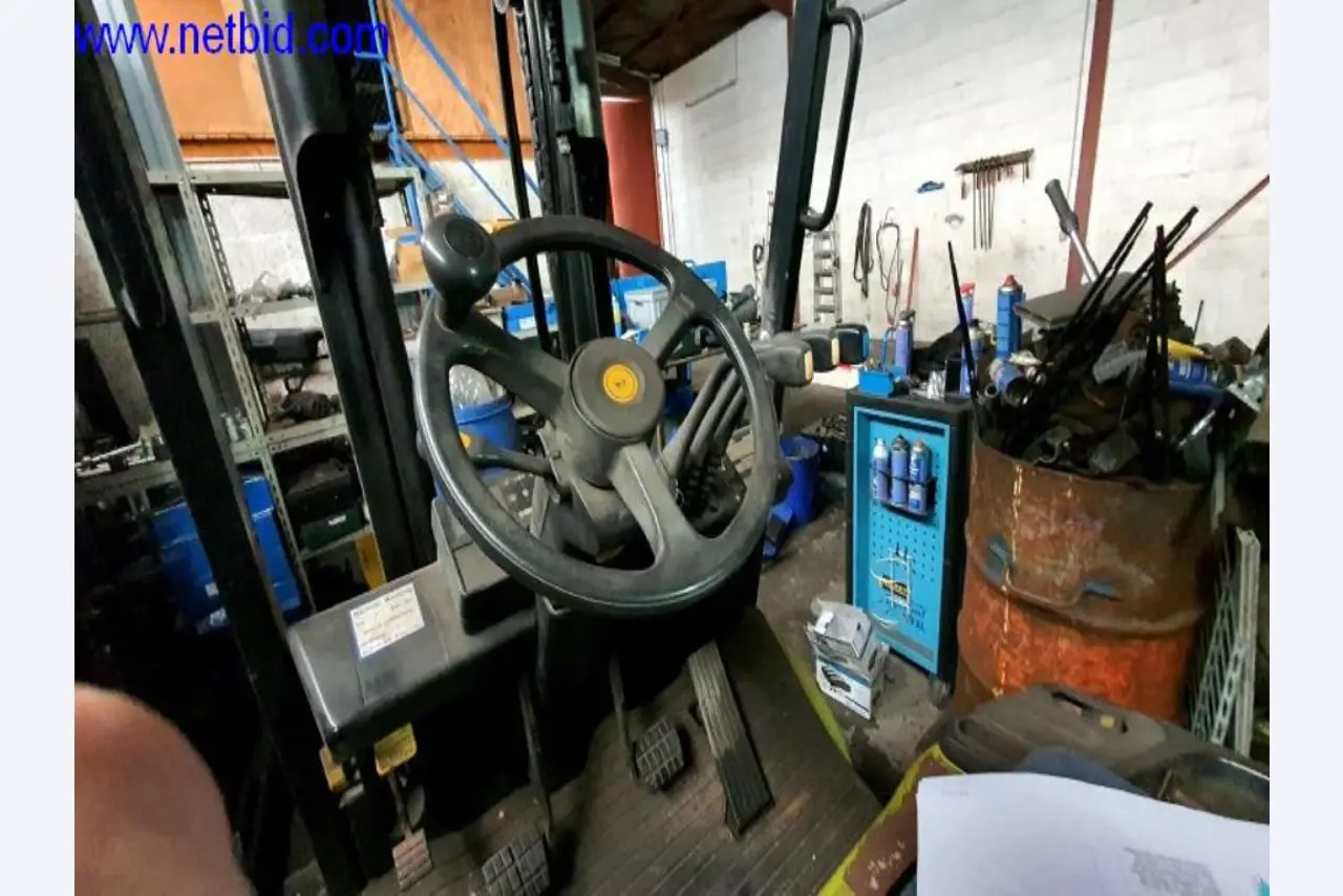 Semirremolques, cabezas tractoras, carretillas elevadoras, cajas móviles-15