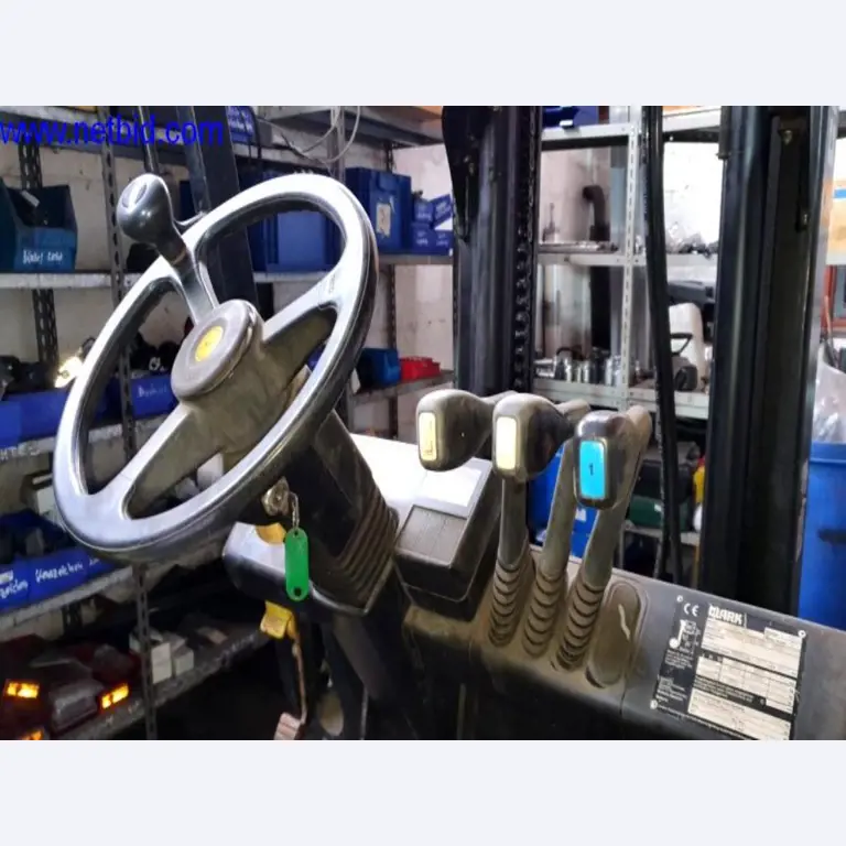 Semirremolques, cabezas tractoras, carretillas elevadoras, cajas móviles-17