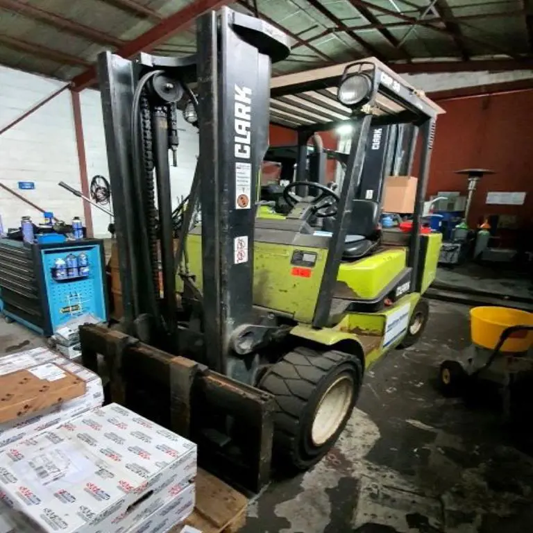 Diesel Forklift Clark CDP30