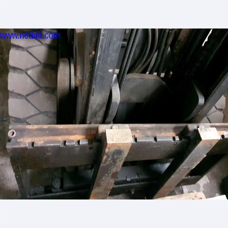 Semirremolques, cabezas tractoras, carretillas elevadoras, cajas móviles-6