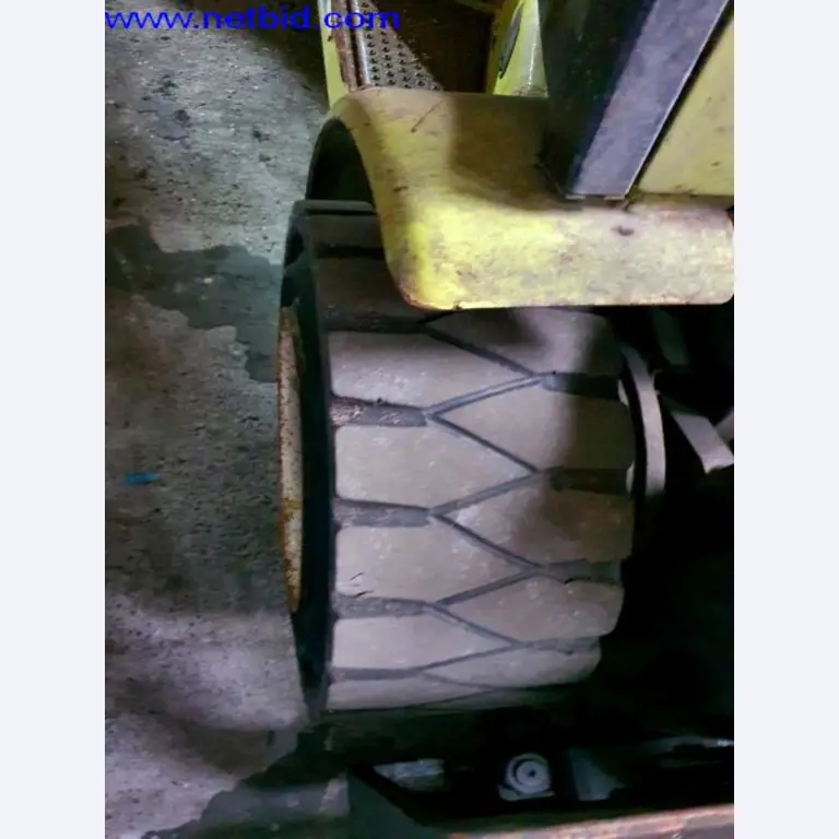 Semirremolques, cabezas tractoras, carretillas elevadoras, cajas móviles-7