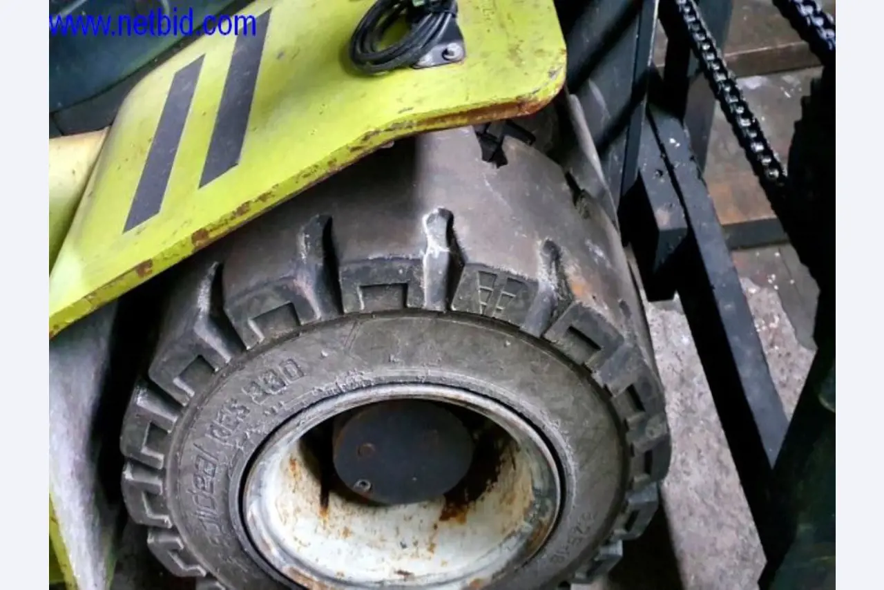 Semirremolques, cabezas tractoras, carretillas elevadoras, cajas móviles-15