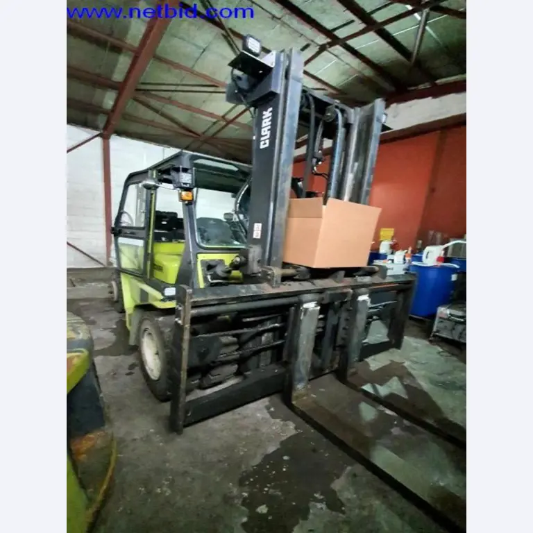 Semirremolques, cabezas tractoras, carretillas elevadoras, cajas móviles-17