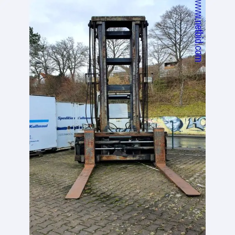Semi-trailers, tractor units, forklifts, swap bodies-13