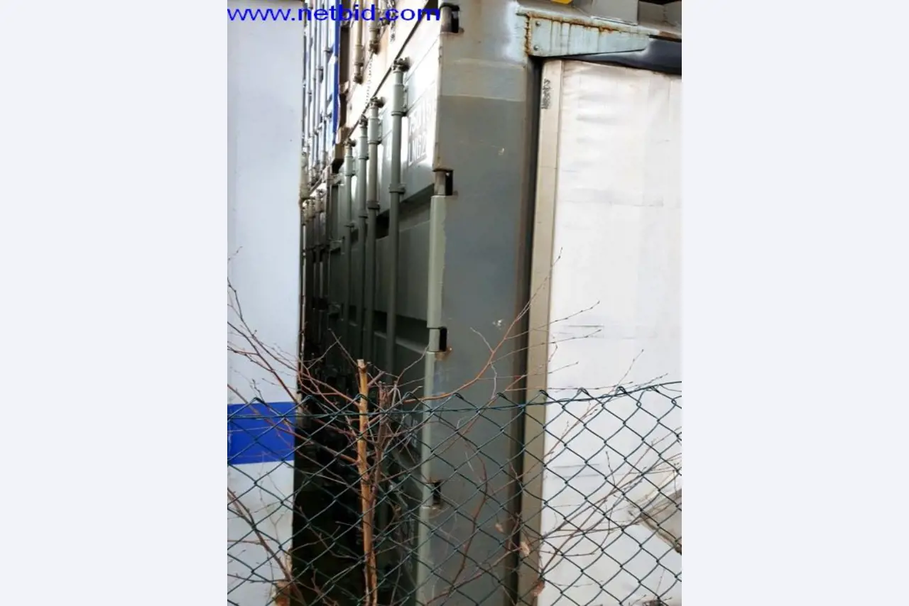 Semirremolques, cabezas tractoras, carretillas elevadoras, cajas móviles-6