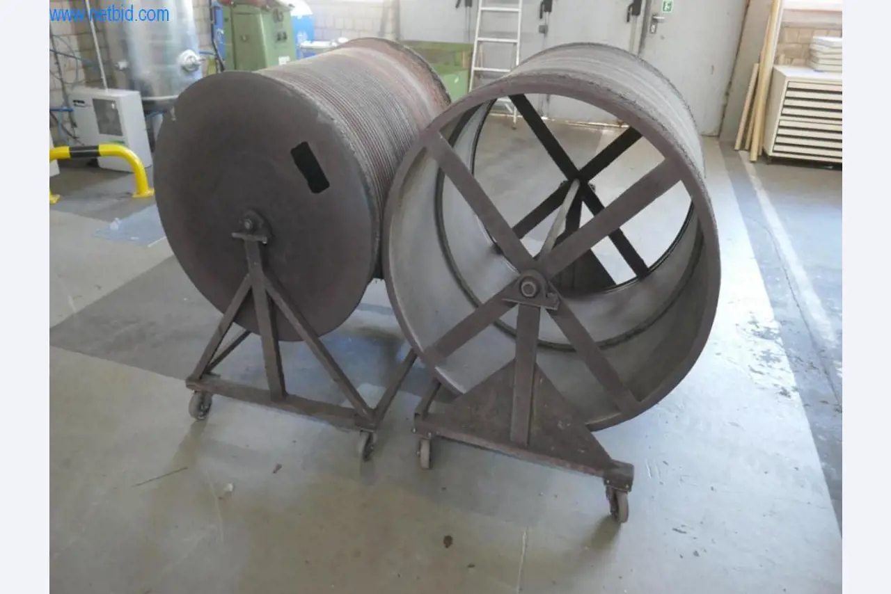 Stroje na zpracování kůže a textilu-3