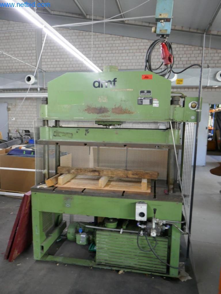 Maszyny do obróbki skóry i tekstyliów-1