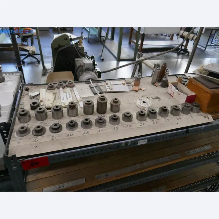Máquinas para la transformación del cuero y los textiles-6