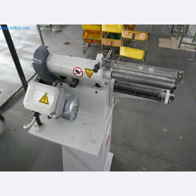 Leder- und Textilbearbeitungsmaschinen-2