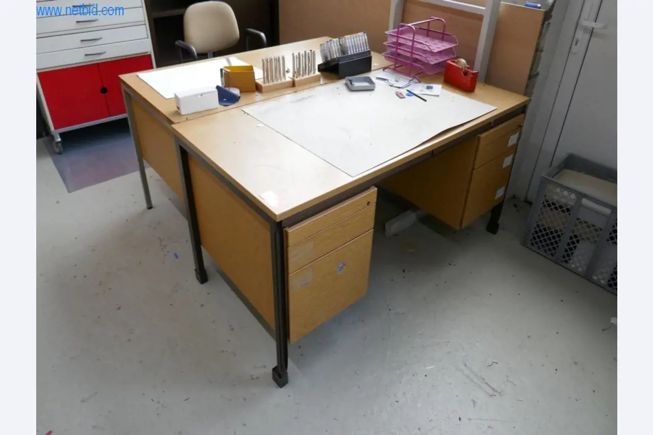 Maszyny do obróbki skóry i tekstyliów-1