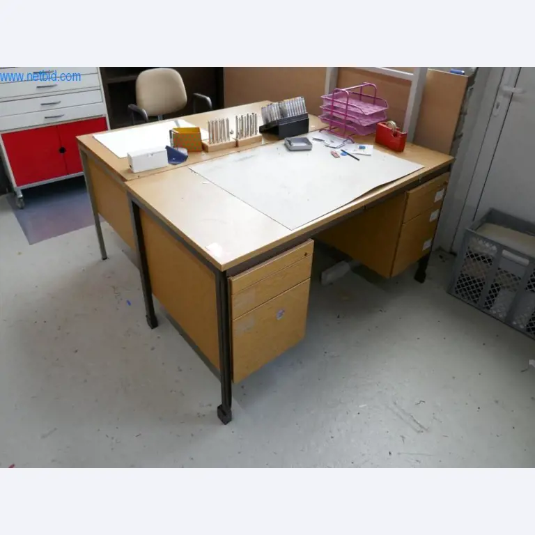 Maszyny do obróbki skóry i tekstyliów-1