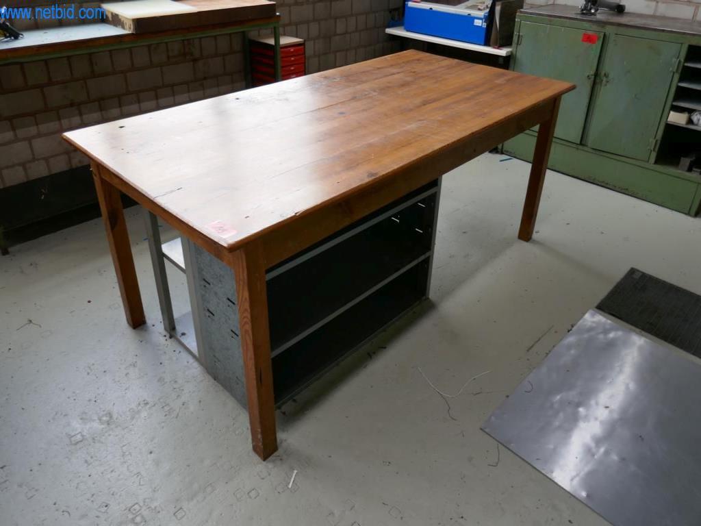 Stroje na zpracování kůže a textilu-3