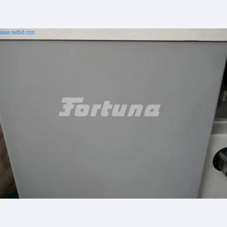 Stroji za predelavo usnja in tekstila-1