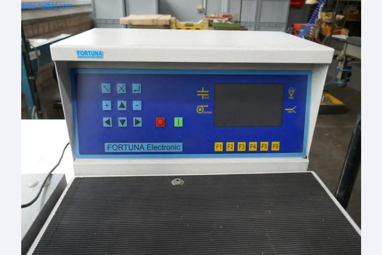 Stroji za predelavo usnja in tekstila-2