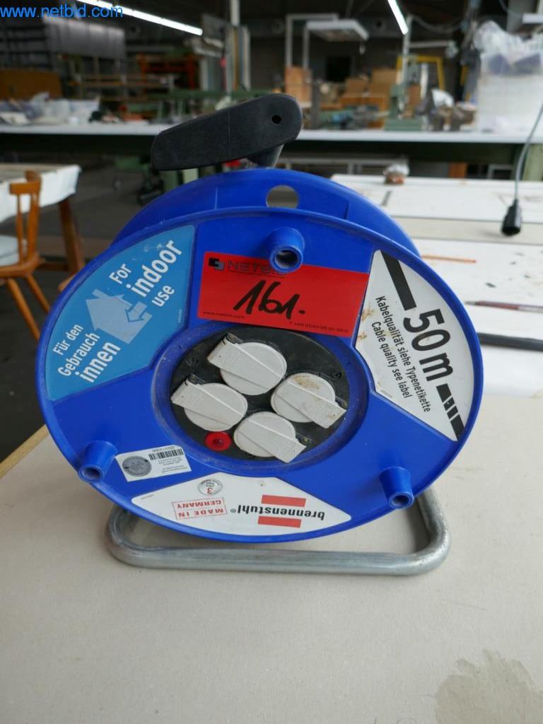 Stroje na zpracování kůže a textilu-1