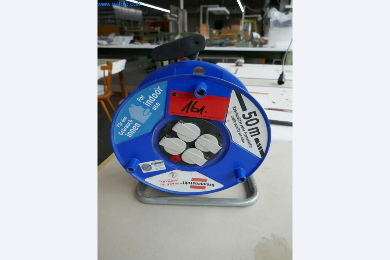 Stroje na zpracování kůže a textilu-1