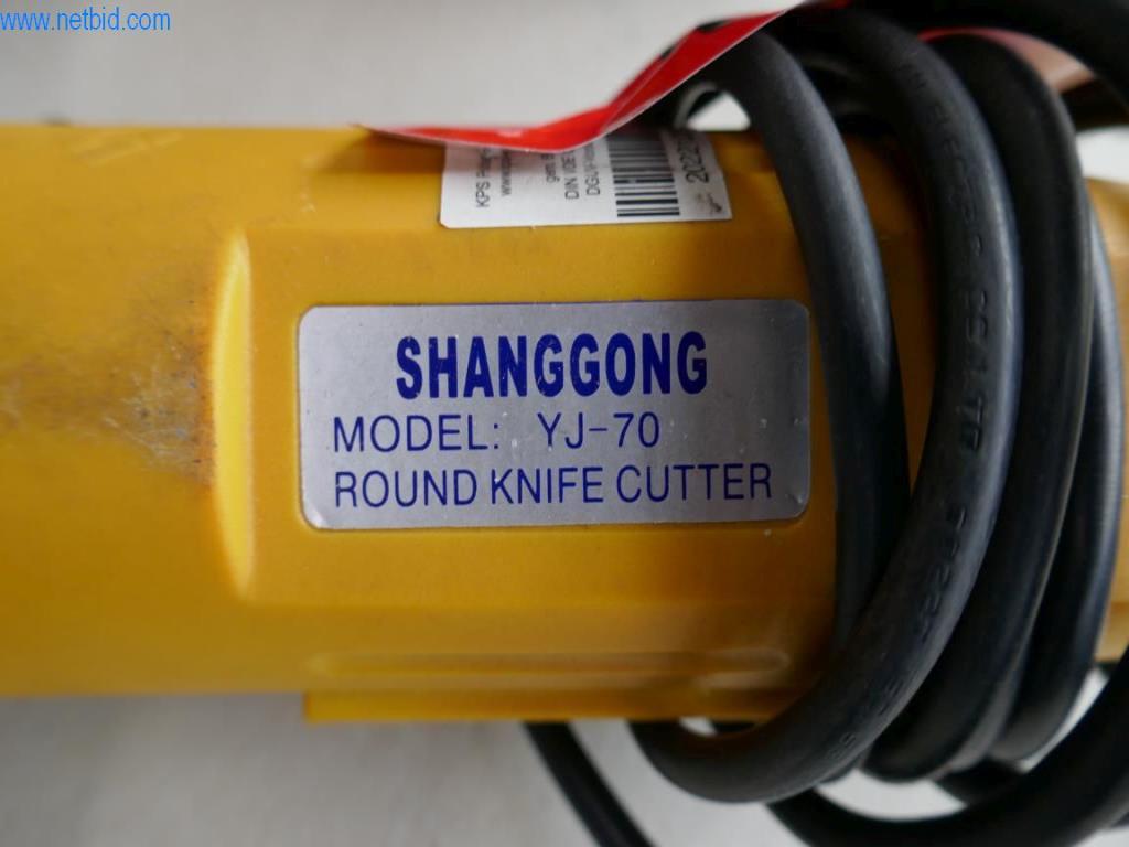 Stroje na zpracování kůže a textilu-3