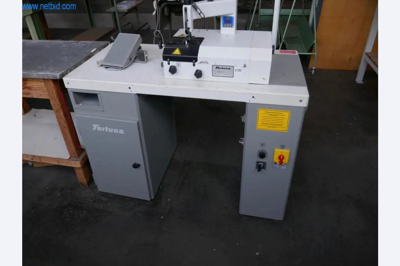 Stroji za predelavo usnja in tekstila-1