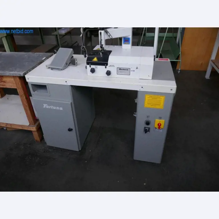 Stroji za predelavo usnja in tekstila-1