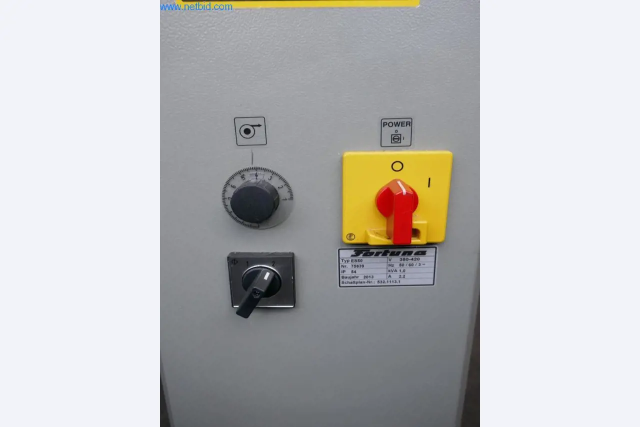 Stroji za predelavo usnja in tekstila-3