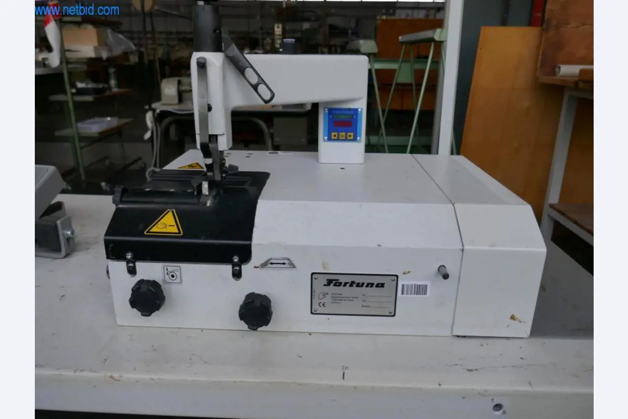 Stroji za predelavo usnja in tekstila-4