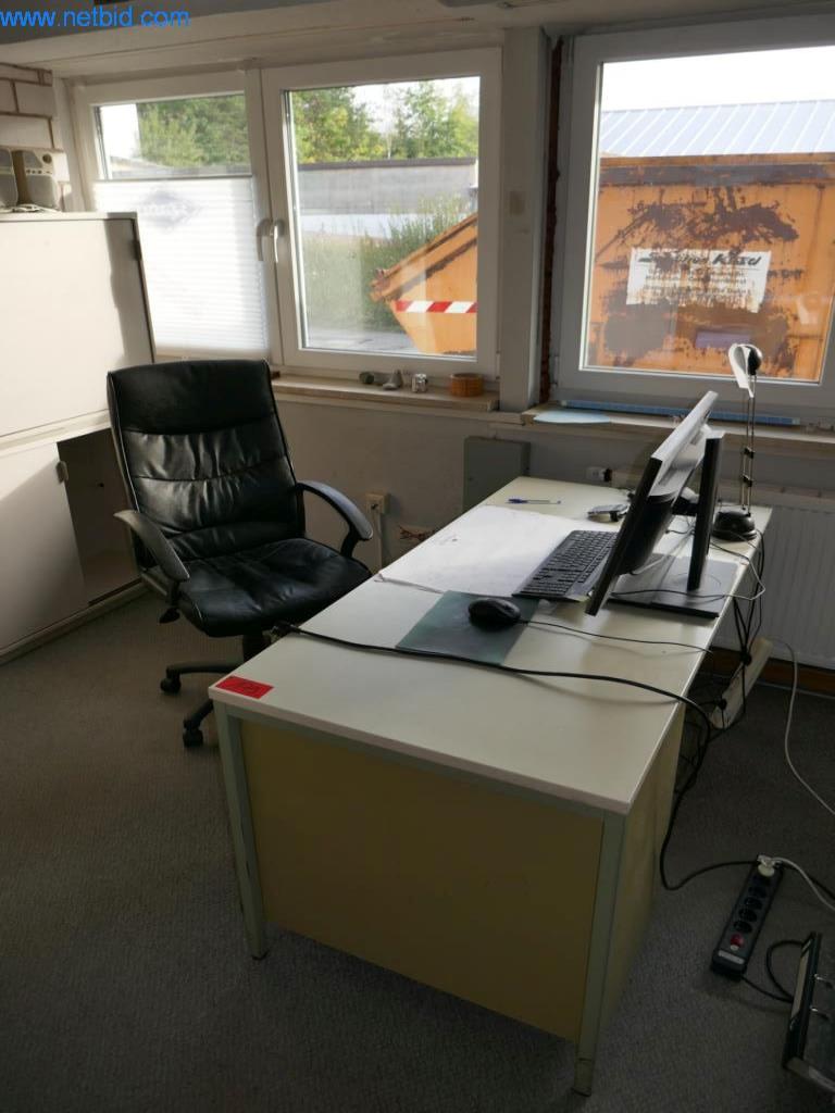 Leder- und Textilbearbeitungsmaschinen-1