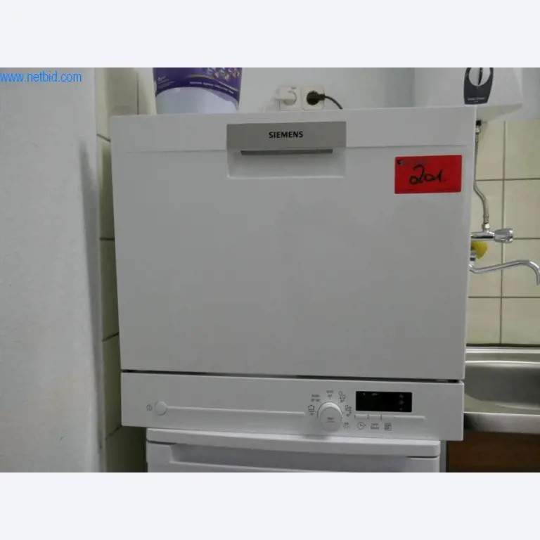 Stroje na zpracování kůže a textilu-2