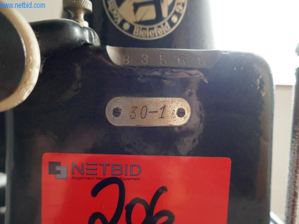 Stroje na zpracování kůže a textilu-3