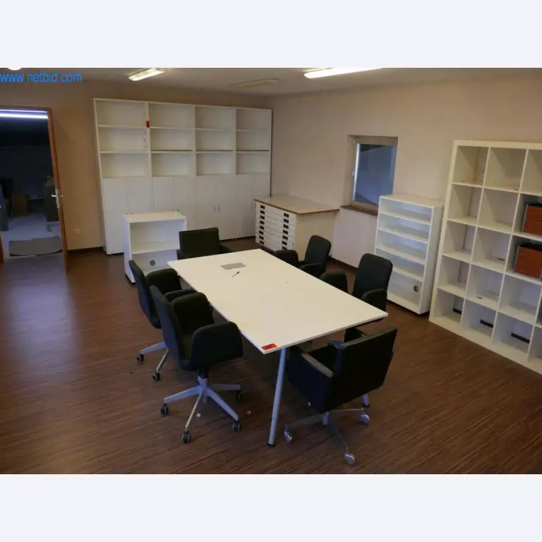 Stroje na zpracování kůže a textilu-1