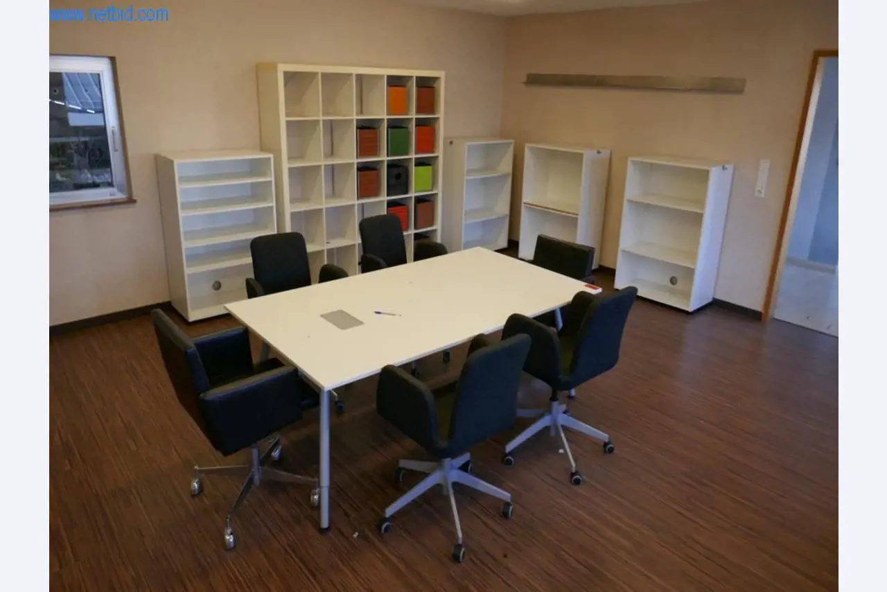 Stroje na zpracování kůže a textilu-2