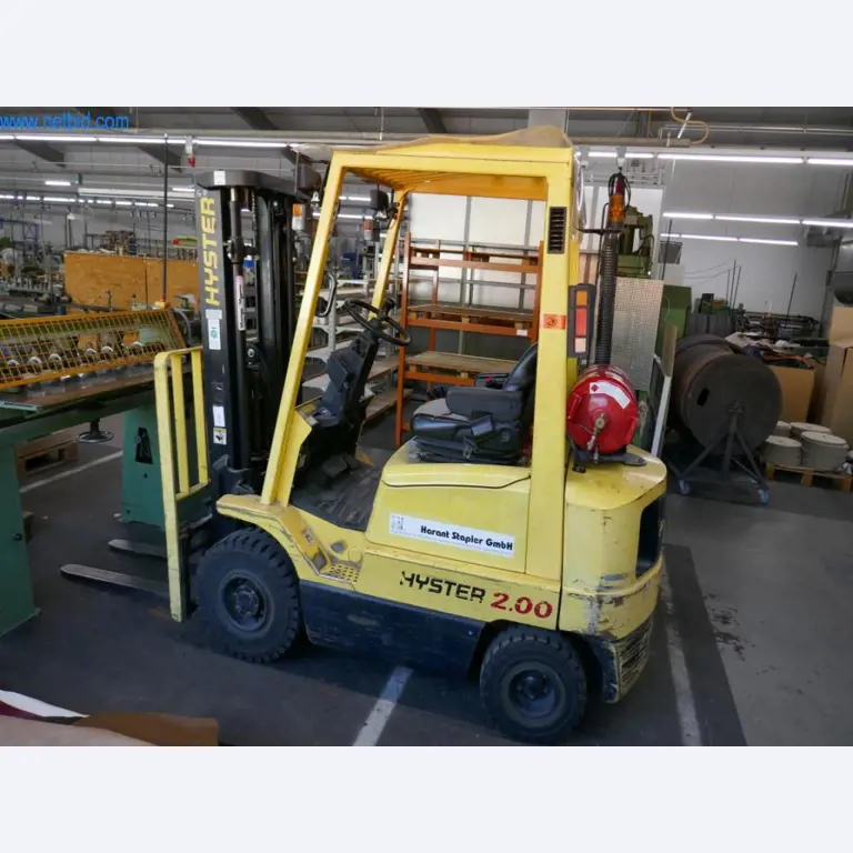 Stroji za predelavo usnja in tekstila-1