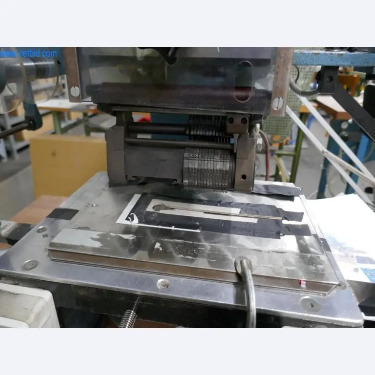 Leder- und Textilbearbeitungsmaschinen-2