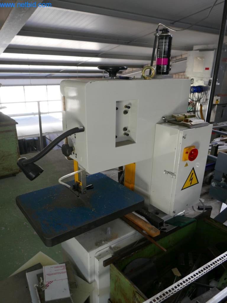 Stroji za predelavo usnja in tekstila-6