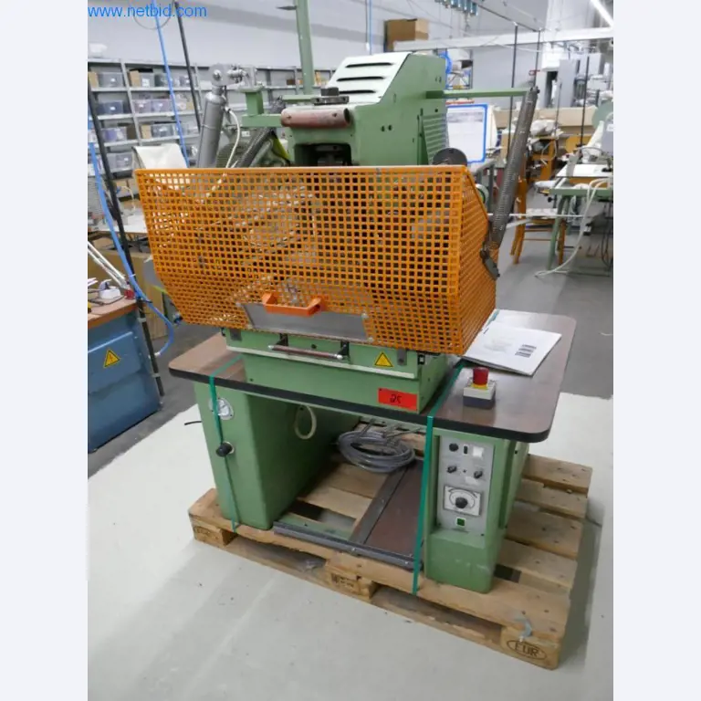 Stroji za predelavo usnja in tekstila-1