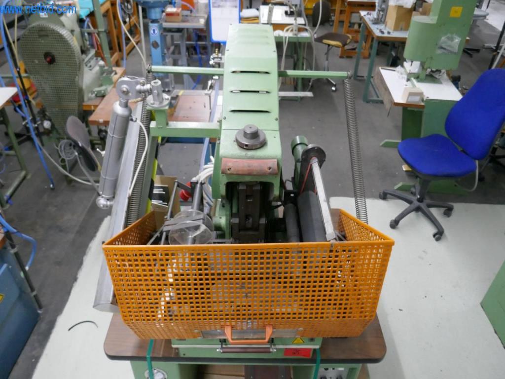 Leder- und Textilbearbeitungsmaschinen-2