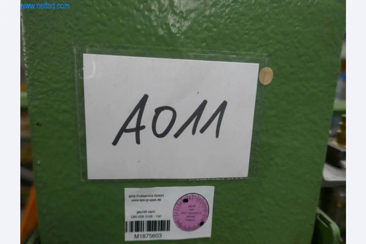 Stroji za predelavo usnja in tekstila-6