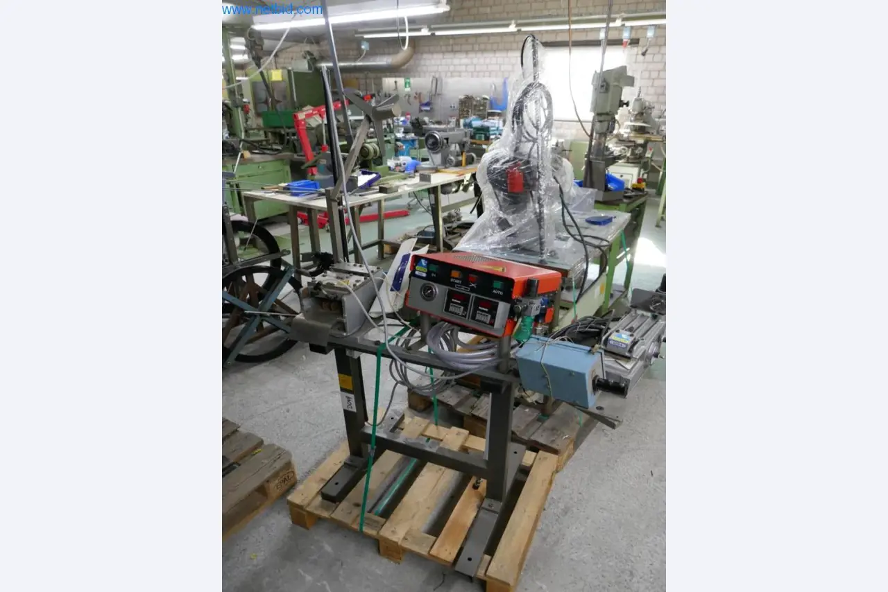 Leder- und Textilbearbeitungsmaschinen-3