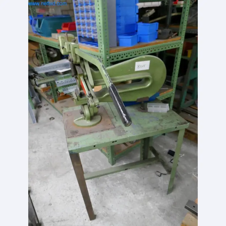 Stroje na zpracování kůže a textilu-3