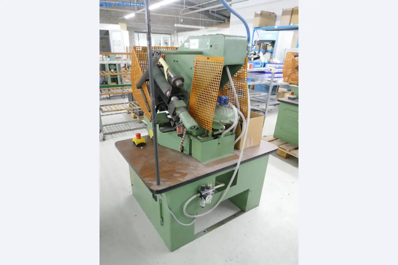 Stroji za predelavo usnja in tekstila-2