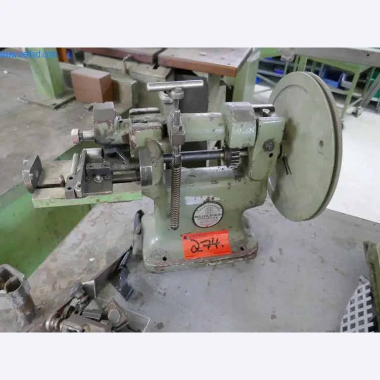 Stroje na zpracování kůže a textilu-1