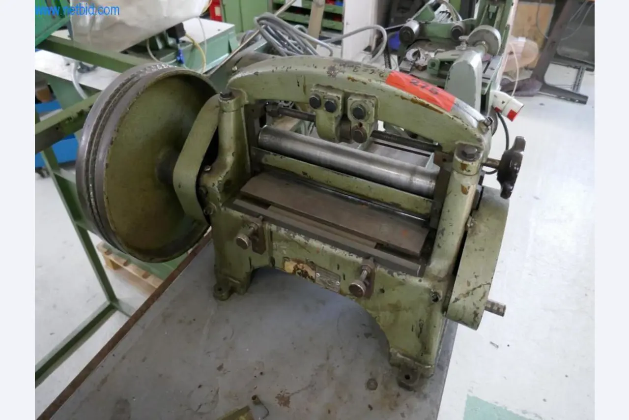 Máquinas para la transformación del cuero y los textiles-1