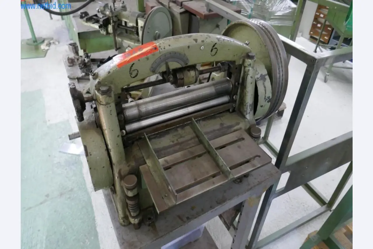 Máquinas para la transformación del cuero y los textiles-2