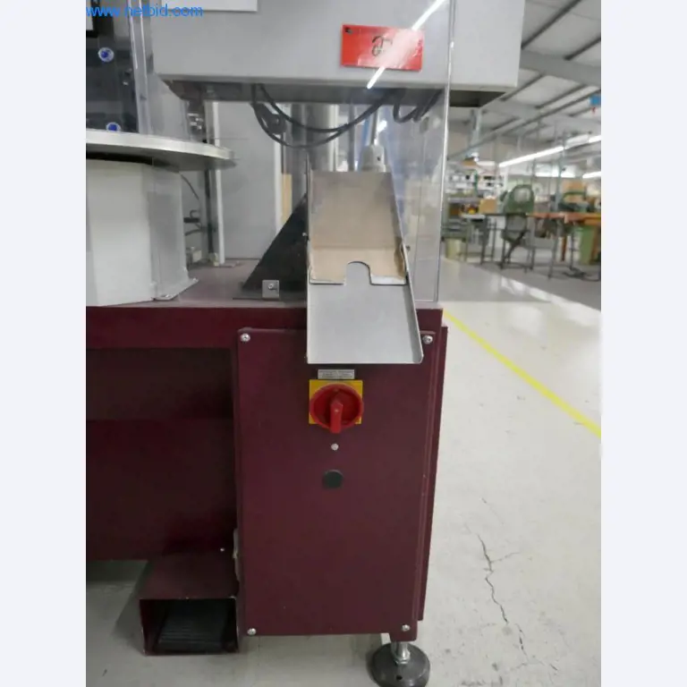 Machines voor de verwerking van leer en textiel-5