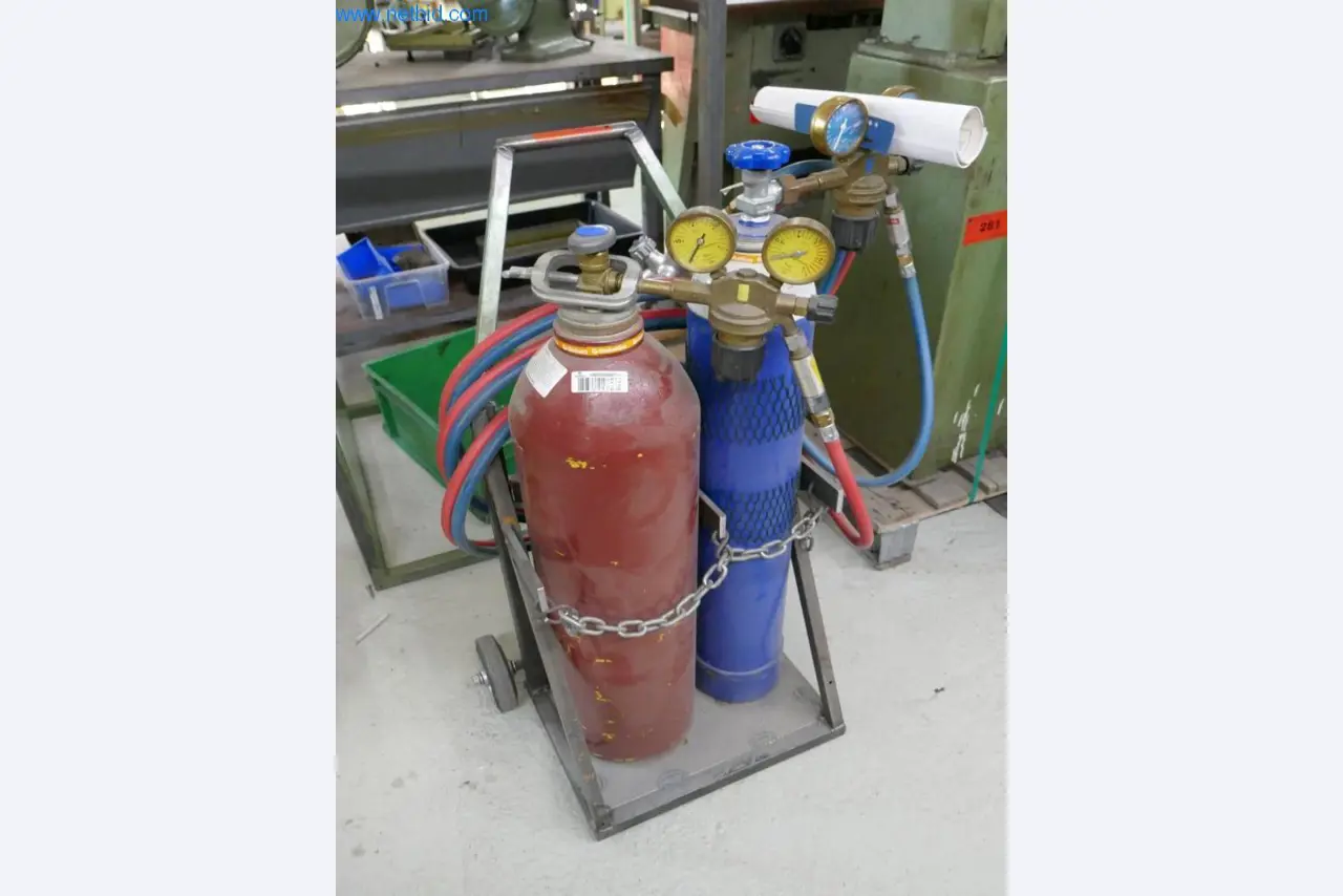 Maszyny do obróbki skóry i tekstyliów-1