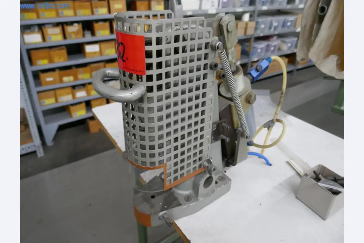 Stroji za predelavo usnja in tekstila-7